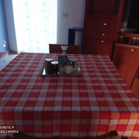 Apartament Angolo Santa Chiara Napoli Zewnętrze zdjęcie